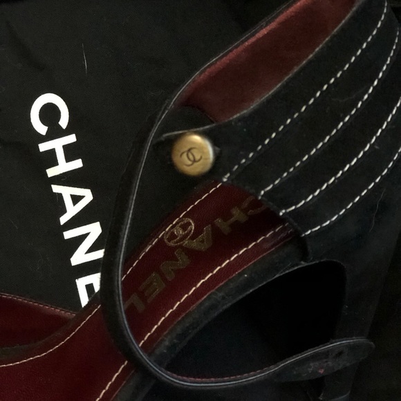 CHANEL Timeless Vintage Suede Heels - Picture 7 of 13